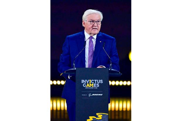 Bundespräsident Frank-Walter Steinmeier erntete stehende Ovationen, als er ein Ende des russischen Angriffskriegs gegen die Ukraine forderte: 