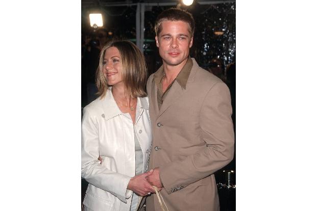 DAS Hollywood-Traumpaar schlechthin trennte sich nach fünf Jahren Ehe. Jennifer Aniston und Brad Pitt verkörperten Liebe in der Traumfabrik — bis er eine andere kennenlernte.