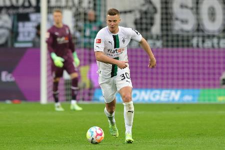 Gladbach verlängert Vertrag mit Elvedi bis 2027