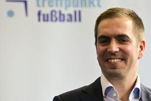 Lahm: DFB muss Trainergehalt "deutlich nach unten schrauben"