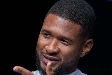 Super Bowl 2024: Usher ist der Star der legendären Halbzeitshow