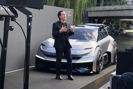 Nissan Vice President Global Design Alfonso Albaisa, Nissan Concept 20-23