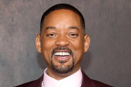 Will Smith, der gerade seinen 55. Geburtstag feierte, wird nie vergessen, was er zu seinem 50. getan hat: Er stürzte sich an einem Bungeeseil aus einem fliegenden Hubschrauber. “Vor fünf Jahren hatte ...
