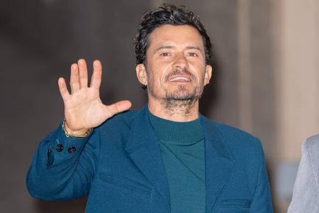 ...sondern immer wieder sucht Orlando Bloom den Nervenkitzel: Ob offroad auf dem Mountainbike oder auf dem Snowdboard in Aspen, der Schauspieler liebt Action. Und für die Zuschauer wird es noch aufreg ...