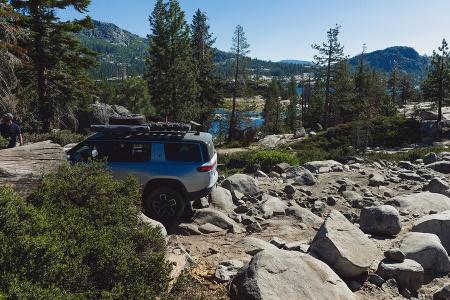 Rivian R1S Elektro-SUV 