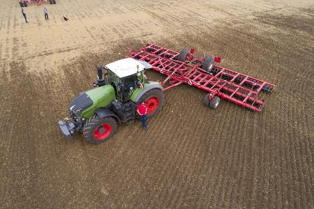 Fendt 1050 Vario, Traktor