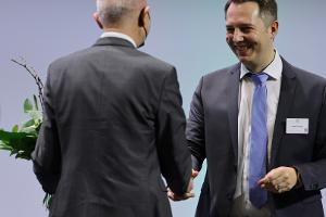 DFB: Amt des Schatzmeisters wird zum Hauptamt