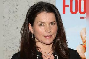 Julia Ormond: Klage gegen Harvey Weinstein, Disney und Künstleragentur