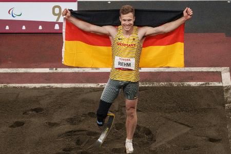 Rehm denkt an neun Meter statt an Rücktritt