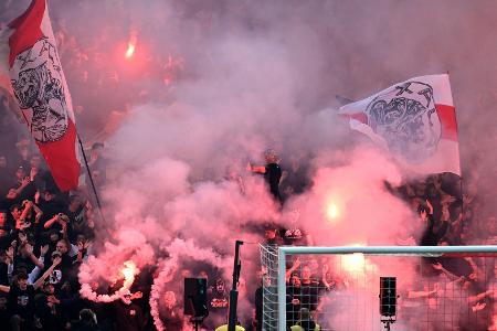 Nach Krawallen Haftstrafen für fünf Ajax-Fans