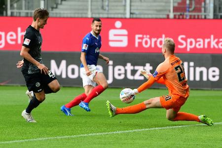 Kiel verpasst Sprung auf Platz zwei