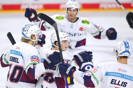 Eisbären übernehmen Spitze - DEG siegt wieder