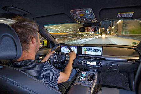 Genesis GV60, Cockpit