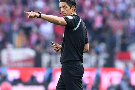 Aytekin verteidigt Entscheidungen: 