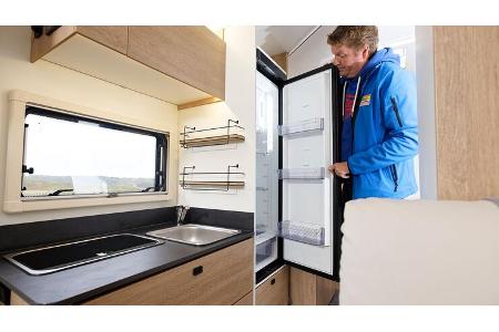 Küchenzeile, Kühlschrank, Kochfeld, Waschbecken, Stauraum, Fenster