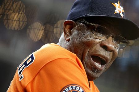 Baseball-Meistertrainer Baker beendet Karriere