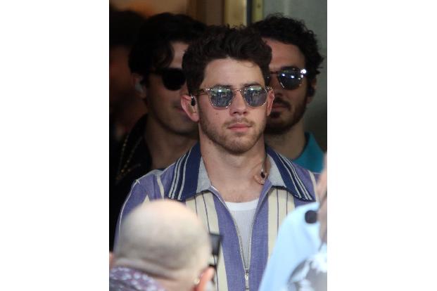 Nick Jonas ist ebenfalls dabei: Gemeinsam mit dem Designer John Varvatos brachte er 2019 seinen Villa One Tequila auf den Markt.