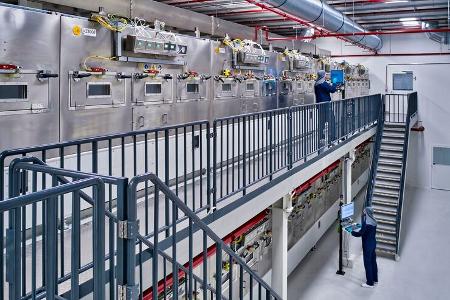 BMW Batteriezellen Fabrik Batterie CMCC Parsdorf Produktion