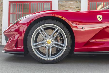 Ferrari 812 Superfast im Fahrbericht, V12, Saugmotor