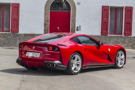 Ferrari 812 Superfast im Fahrbericht, V12, Saugmotor