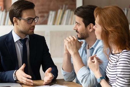 Immobilien verkaufen oder warten? Was lohnt sich gerade?