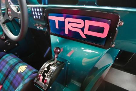 Toyota USA Land Cruiser FJ Bruiser Restomod SEMA 2023