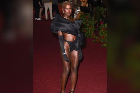 Weniger ist mehr: Diese Stars lieben den Unten-ohne-Trend