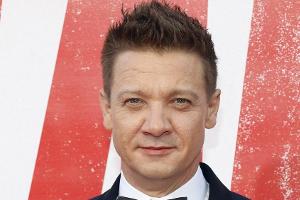 Von Schneepflug überrollt: So kämpfte sich Jeremy Renner zurück