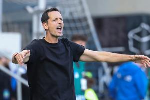 "Absolut unnötige Aktion": Toppmöller kritisiert Becherwurf