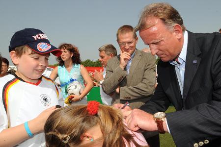 'Bedanken möchten wir uns auch bei den Fans, auf denen wir uns immer verlassen konnten.' (nach der WM 1990)