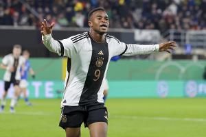 Adeyemi fehlt - Moukoko trifft: U21 auf EM-Kurs