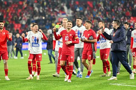 Serbien sichert sich erstmals EM-Ticket