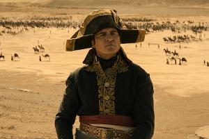 "Napoleon": Joaquin Phoenix rammelt durch die Weltgeschichte