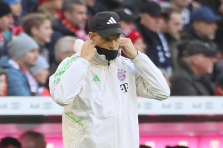 FC Bayern beim 1. FC Köln: Noten und Einzelkritik - Mit 1:0 gewinnt der FC Bayern beim 1. FC Köln. Eine miserable Chancenverwertung des Rekordmeisters in der ersten Hälfte verhinderte einen höheren Sieg, der in der zweiten Halbzeit nicht wirklich in Gefahr geriet. Insbesondere das Mittelfeld wusste zu gefallen, während zwei Offensiv-Akteure nicht überzeugen konnten. Alle Bayern-Stars in der Einzelkritik: