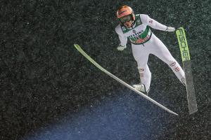 Skispringen: Kraft führt vor vier Deutschen