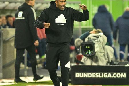 Schalke verliert wildes Spiel in Düsseldorf