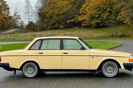 Volvo 244 GL mir 2,5-Liter-BMW-Reihensechszylinder