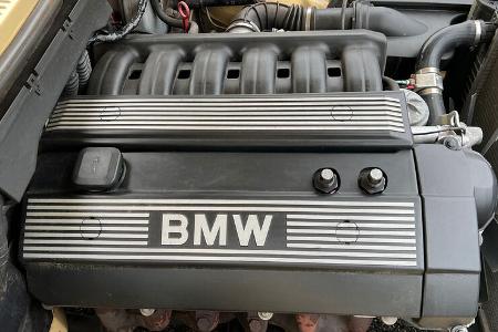 Volvo 244 GL mir 2,5-Liter-BMW-Reihensechszylinder