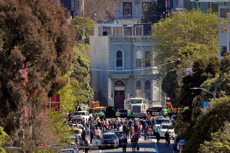 SFChronicleHouseMove