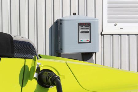 Tesla Roadster Sport