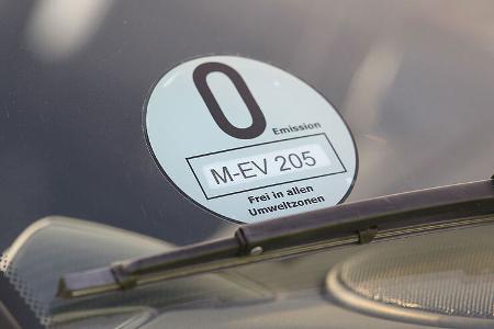 Tesla Roadster Sport