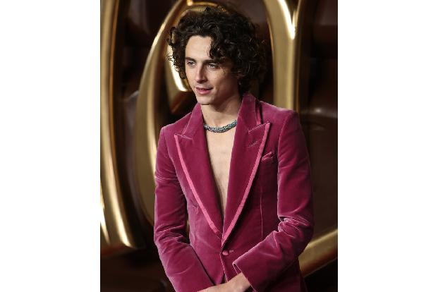 Wir müssen nicht mehr lange warten: Am 7. Dezember startet 'Wonka' in den deutschen Kinos. Timothée Chalamet ist in der Titelrolle des charismatischen Süßigkeiten-Fabrikanten Willy Wonka zu sehen...