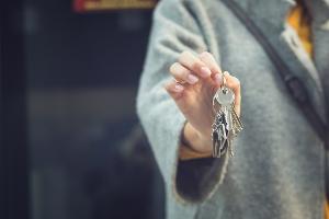 Smarte Werkzeuge in der Hosentasche: moderne Technik am Schlüsselbund