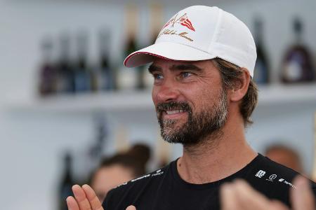 Segeln: Herrmann startet stark in Solo-Rennen