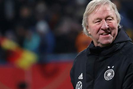 Hrubesch schwärmt: Mannschaft 