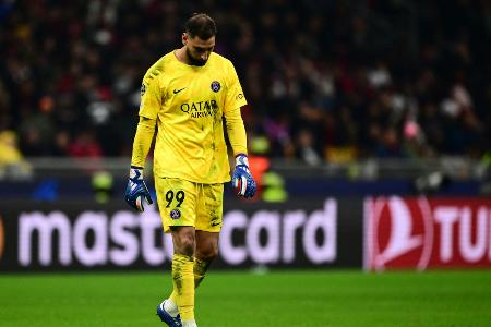 Rüdes Foulspiel: PSG-Torwart Donnarumma fliegt vom Platz