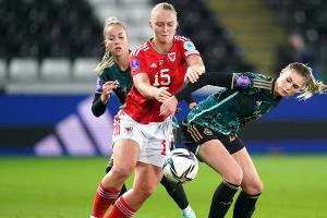 Olympia-Traum der DFB-Frauen lebt trotz Patzer in Wales