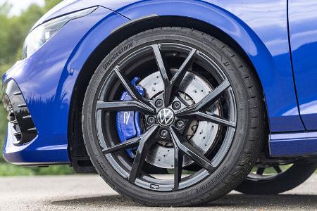 VW Golf R Performance