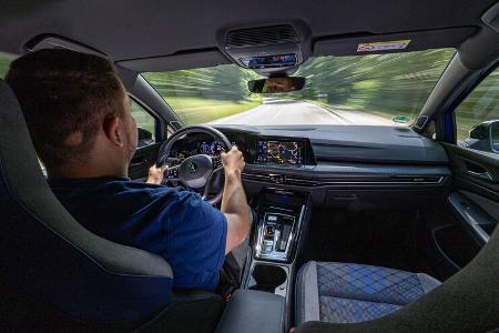 VW Golf R Performance