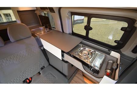 Küche, Auszüge, Gasherd, Waschbecken, Fenster